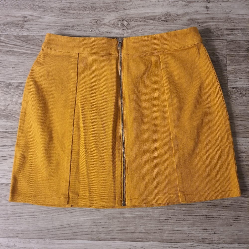 Forever 21 Woman's Size Medium Skirt